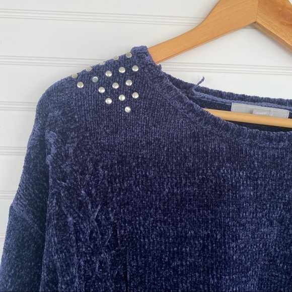 Studded pullover sweater Size Large - Picture 3 of 8